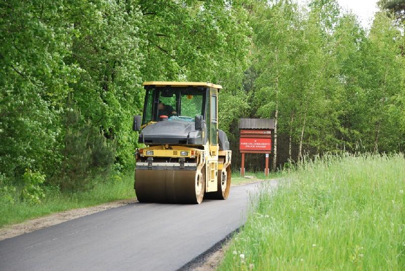 Modernizacja drogi polnej w kierunku wzgórza Dąbrówka w Chechle